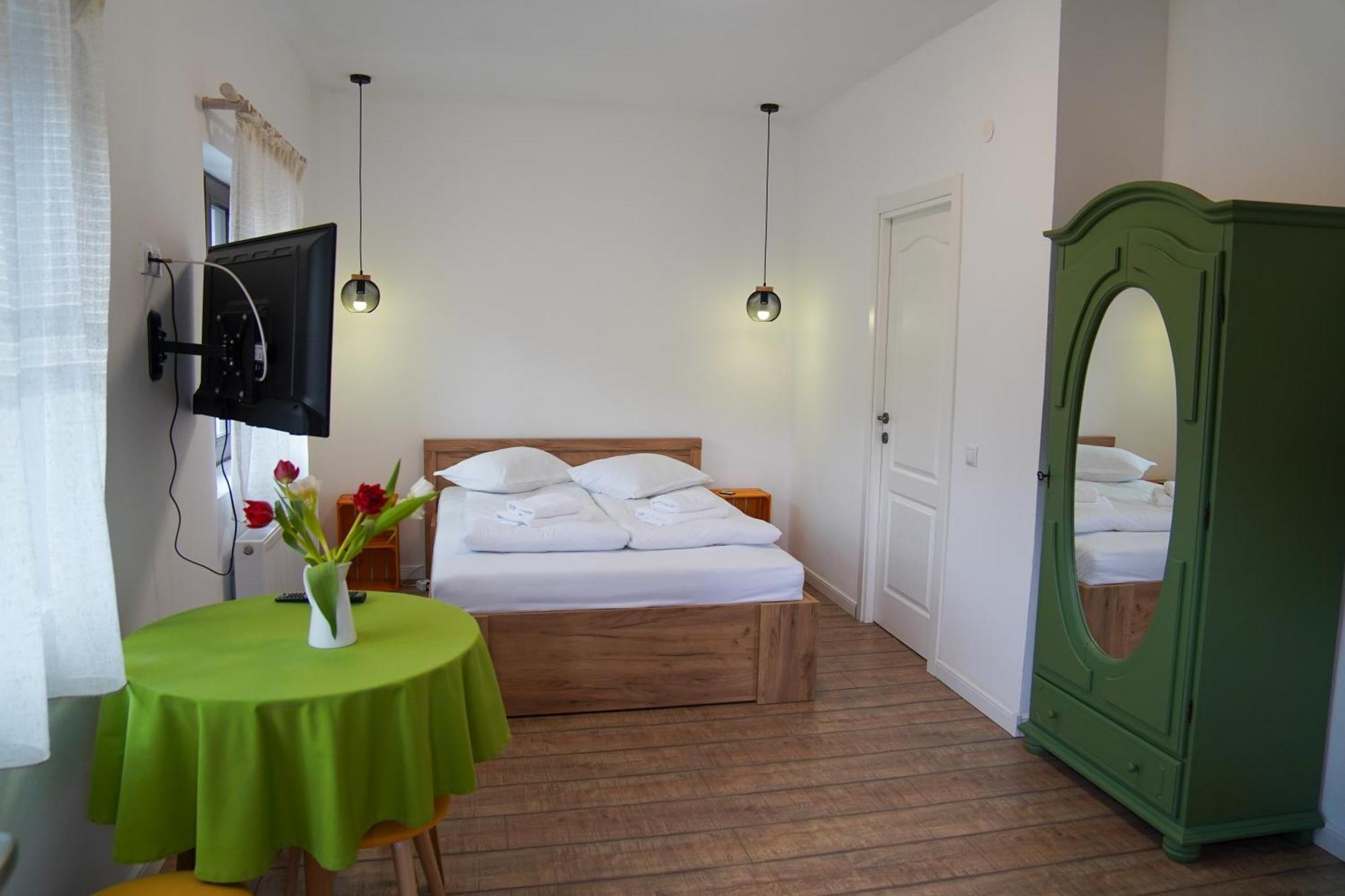 Kata - Lak Hotell BaileTusnad Exteriör bild